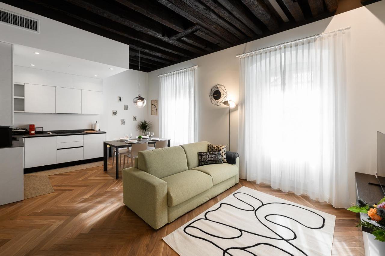 Triestinn - Suite Borsa Extérieur photo